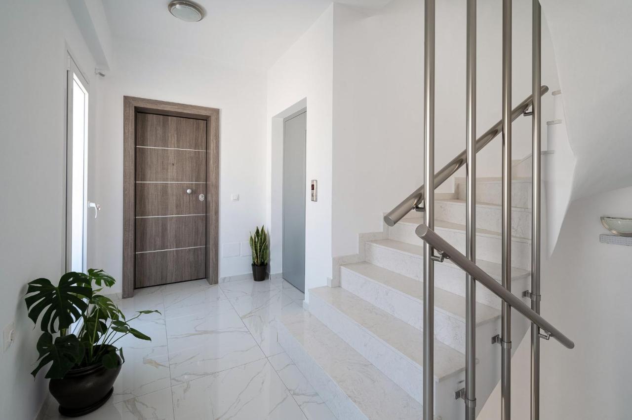 Amersa Luxury Apartments Iraklio Eksteriør billede