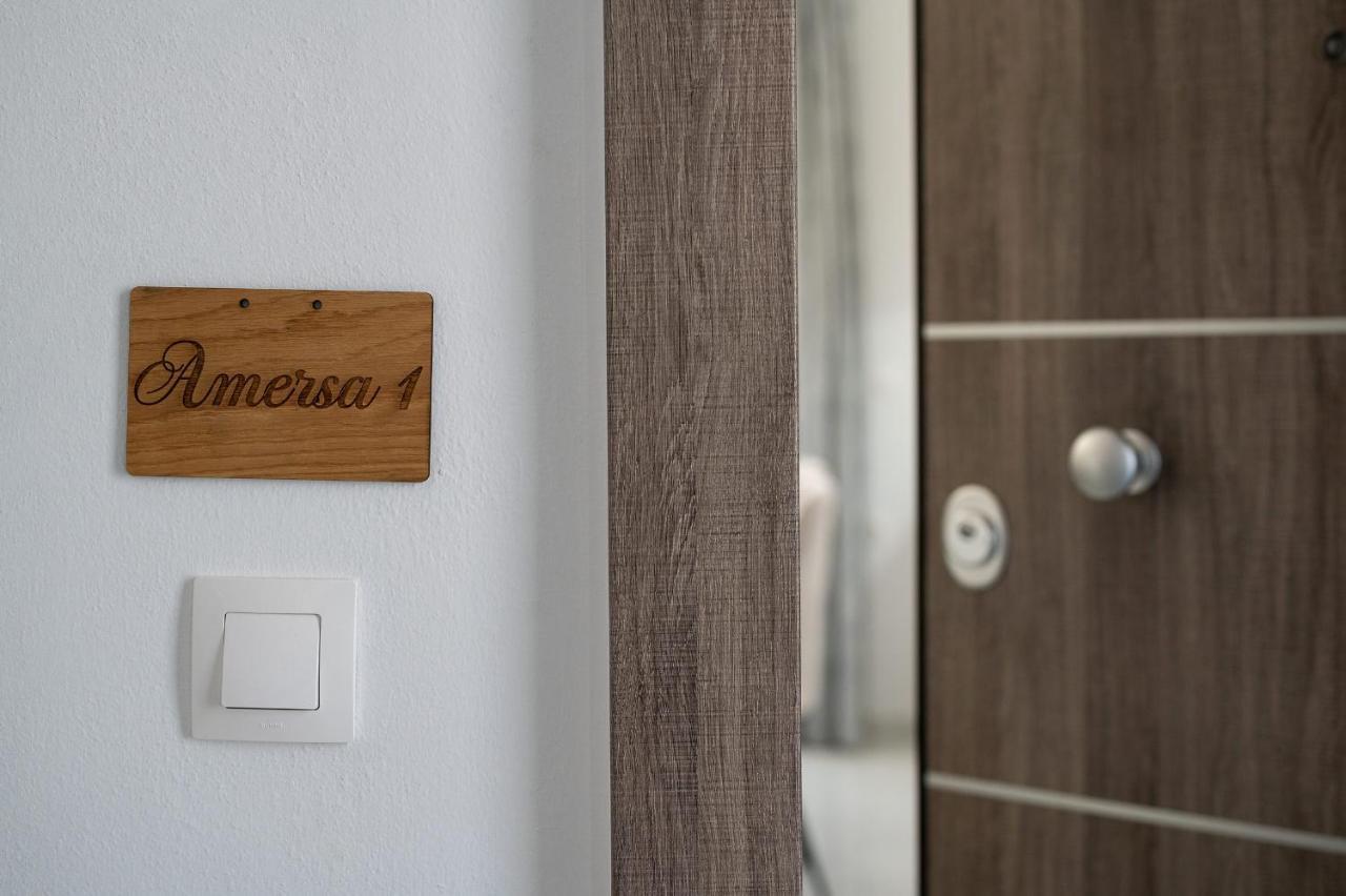 Amersa Luxury Apartments Iraklio Eksteriør billede